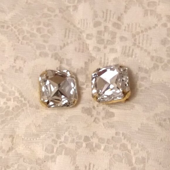 Vintage White Clear Crystal Gold Tone Earrings Non-Pierced Clip Earrings - Picture 6 of 9